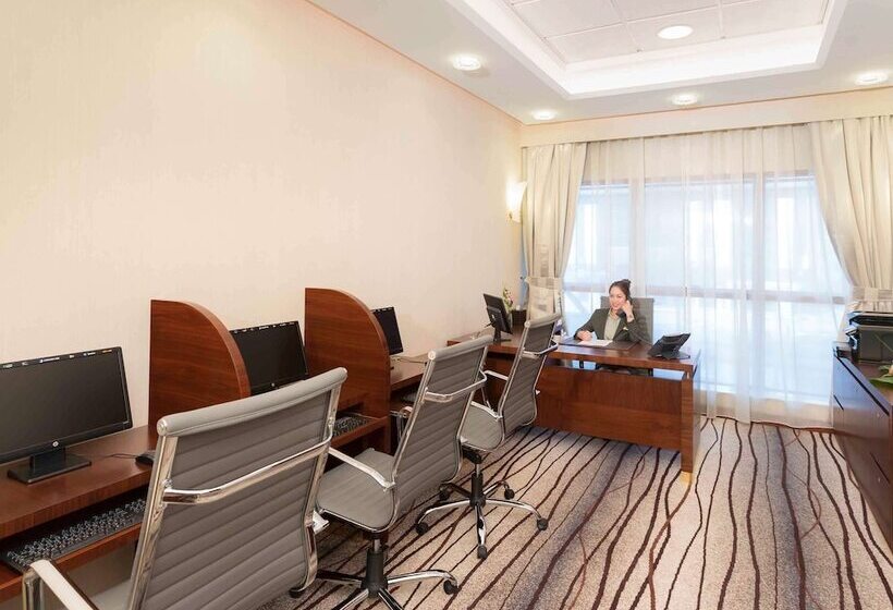 فندق Grand Mercure Majlis Residences