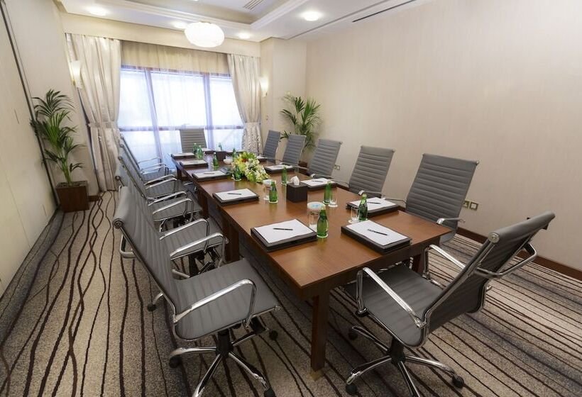 فندق Grand Mercure Majlis Residences