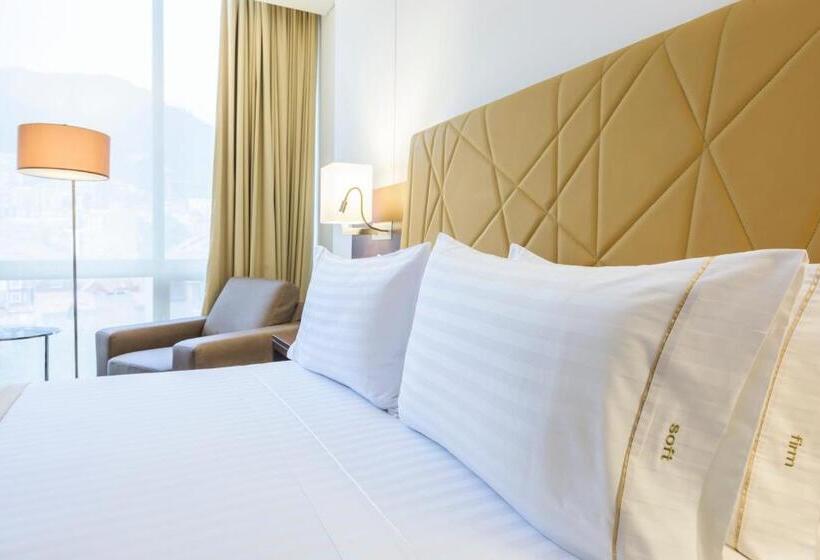 فندق Holiday Inn Express & Suites Bogota Zona Financiera, An Ihg