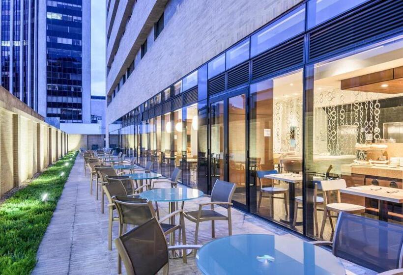 فندق Holiday Inn Express & Suites Bogota Zona Financiera, An Ihg