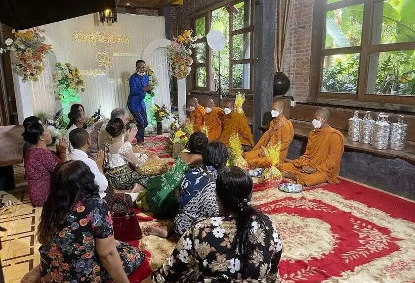 فندق Maisons Wat Kor