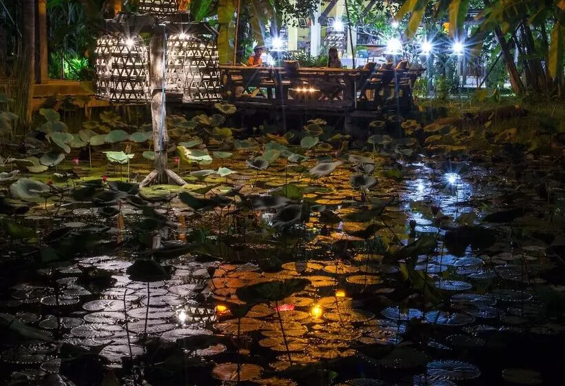 فندق Maisons Wat Kor