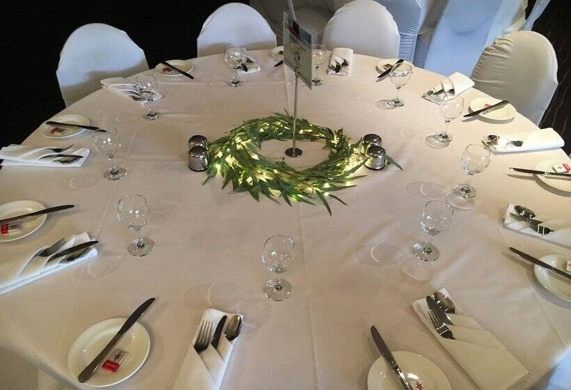 فندق Osheas Royal