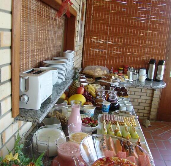 ホテル Pousada Saint Germain