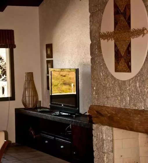 هتل Pousada Saint Germain