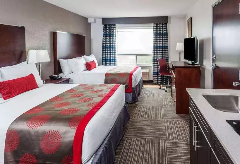 酒店 Ramada By Wyndham Moose Jaw