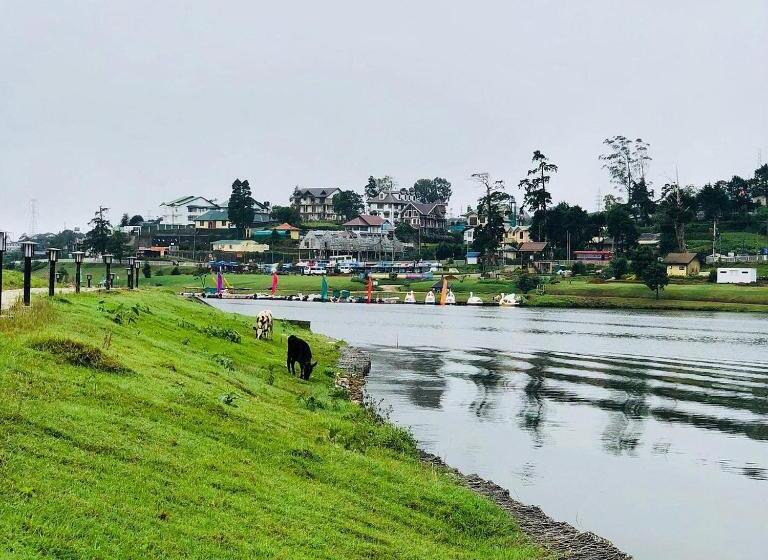 ホテル Royal Hills