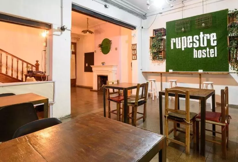 Rupestre Hostel