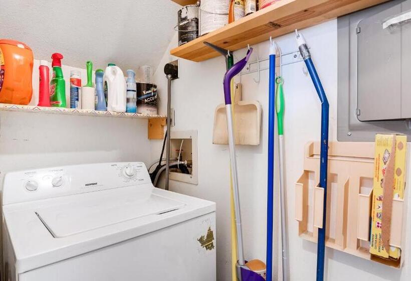 בית מלון כפרי Pines 4043