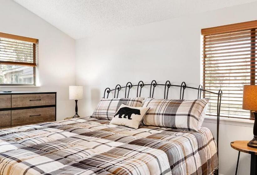 בית מלון כפרי Pines 4043