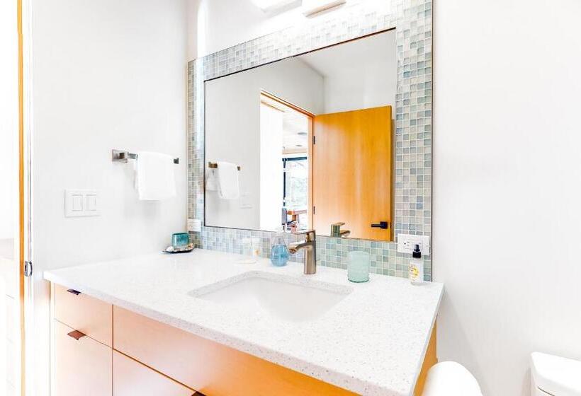 هتل Kingfisher Cove Hideaway