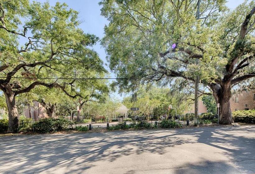 هتل Savannah Hidden Gem