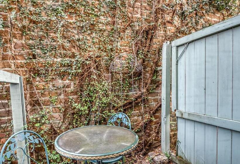 هتل Savannah Hidden Gem
