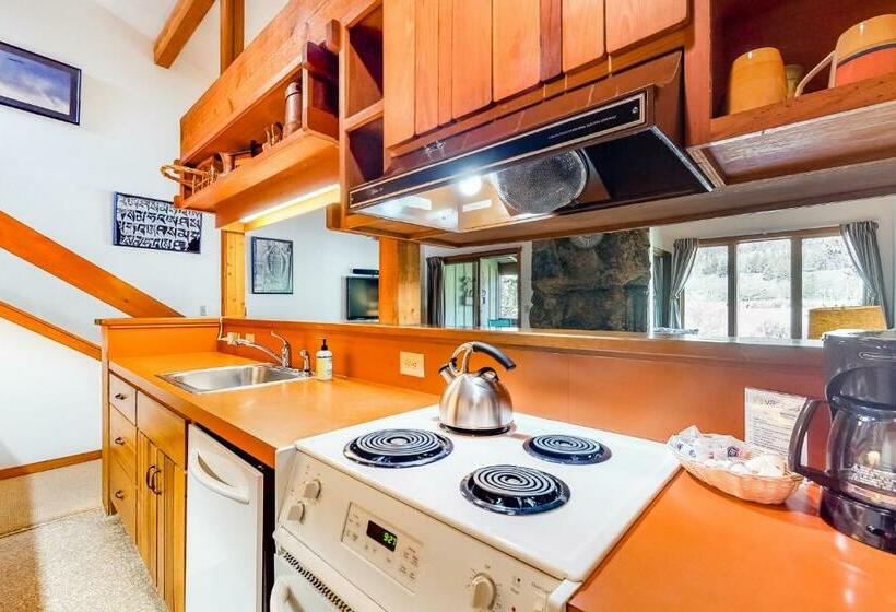 فندق 3223 Thimbleberry