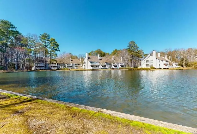 ホテル Sea Colony   56053 Pinewood Dr