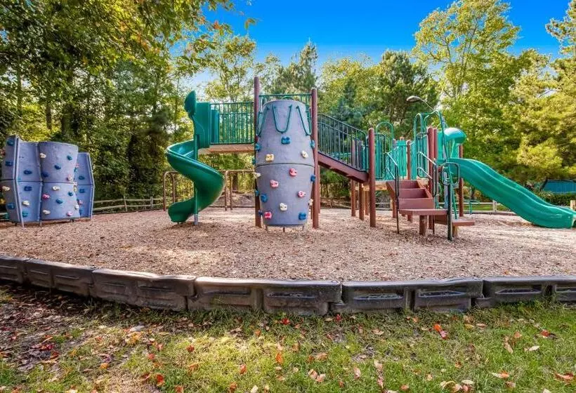 ホテル Sea Colony   56053 Pinewood Dr