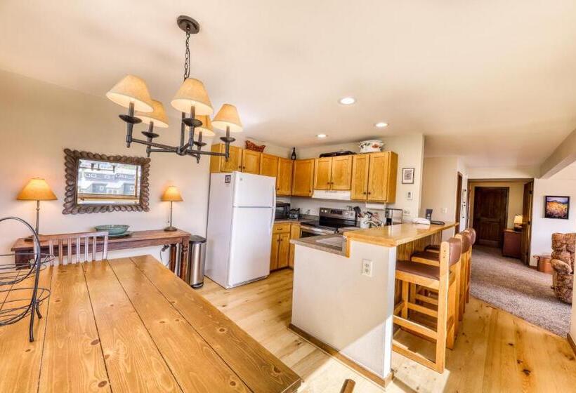 בית מלון כפרי Beautiful Mountain View Condo