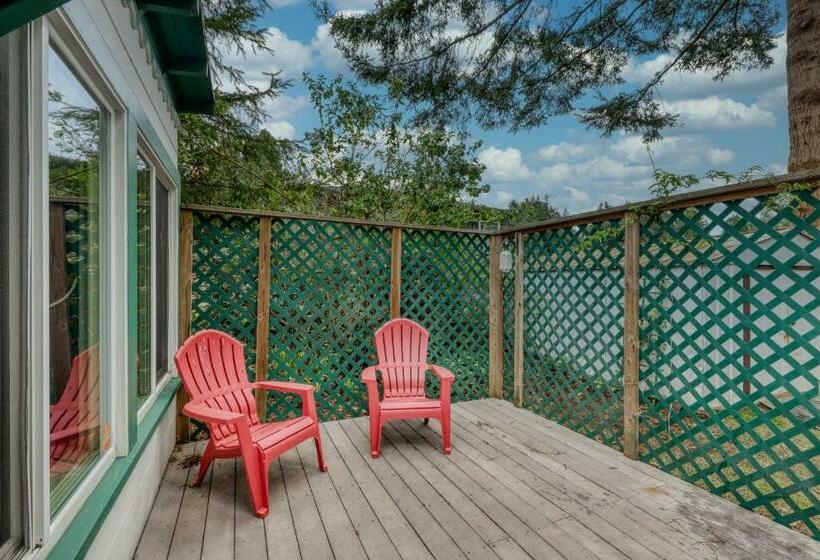 בית מלון כפרי Redwood Roost