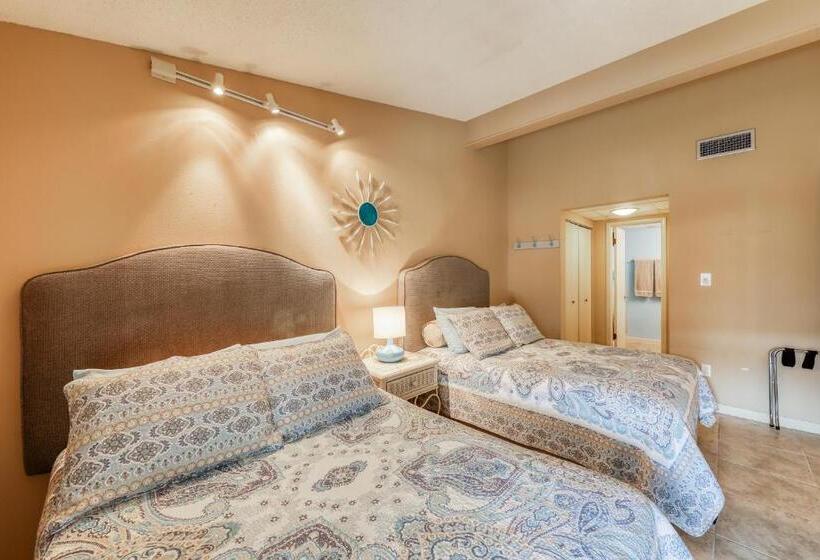 Hotelli Sans Souci 303