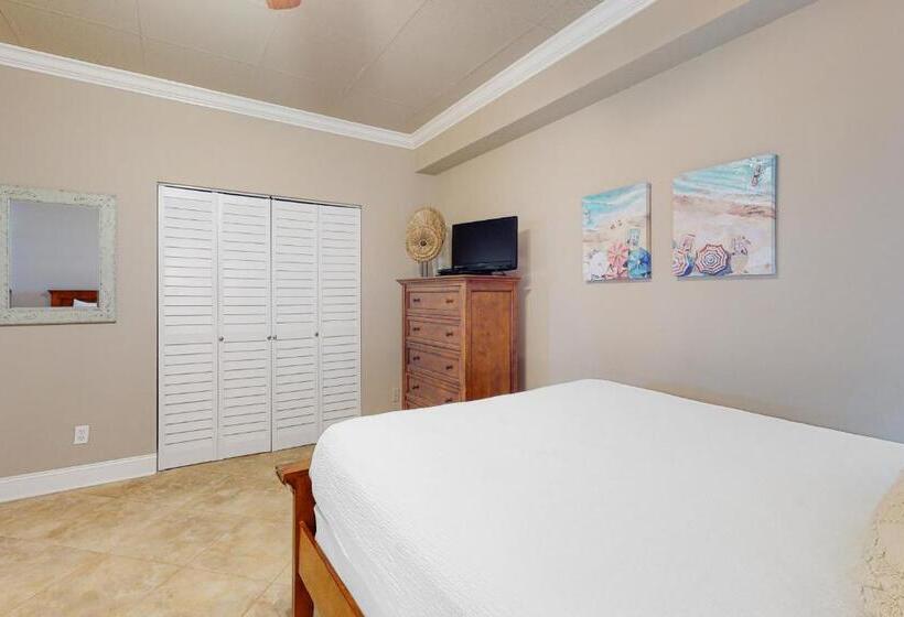 Hotelli Sans Souci 303