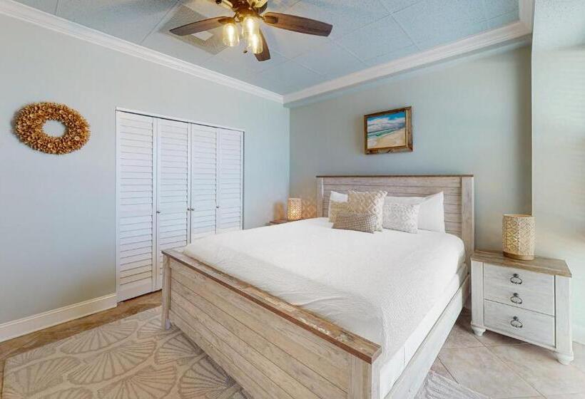 Hotelli Sans Souci 303