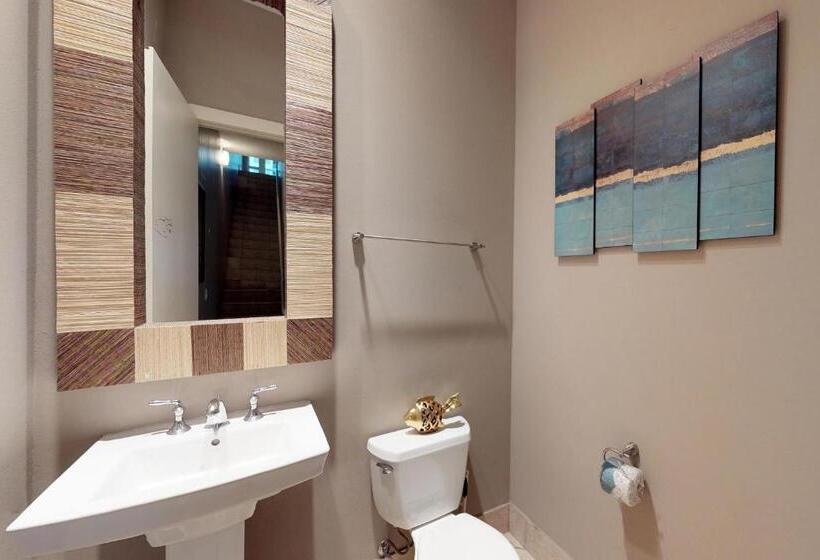 בית מלון כפרי Sapphire Bungalow #106