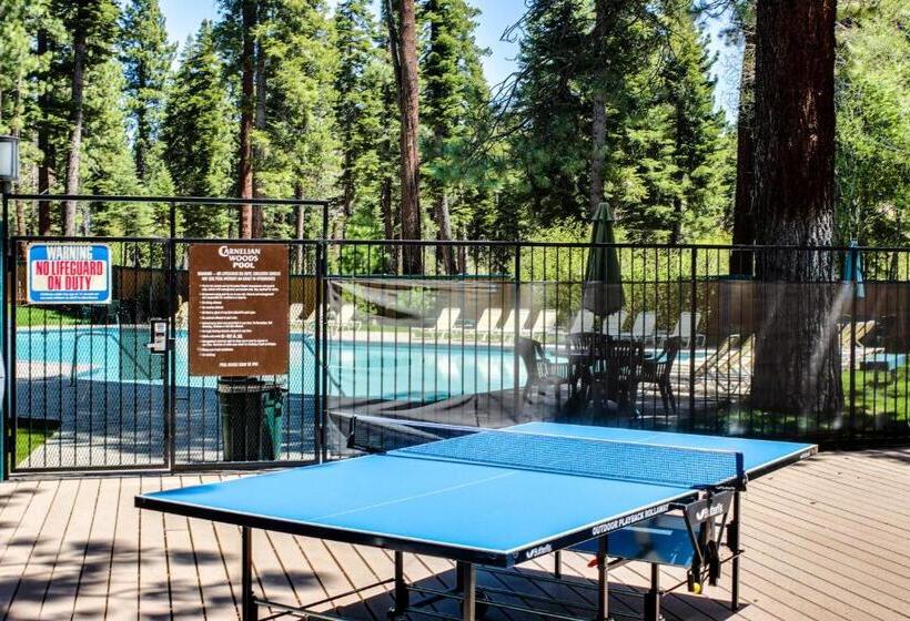 هتل 2 Bed 2 Bath Apartment In Carnelian Bay