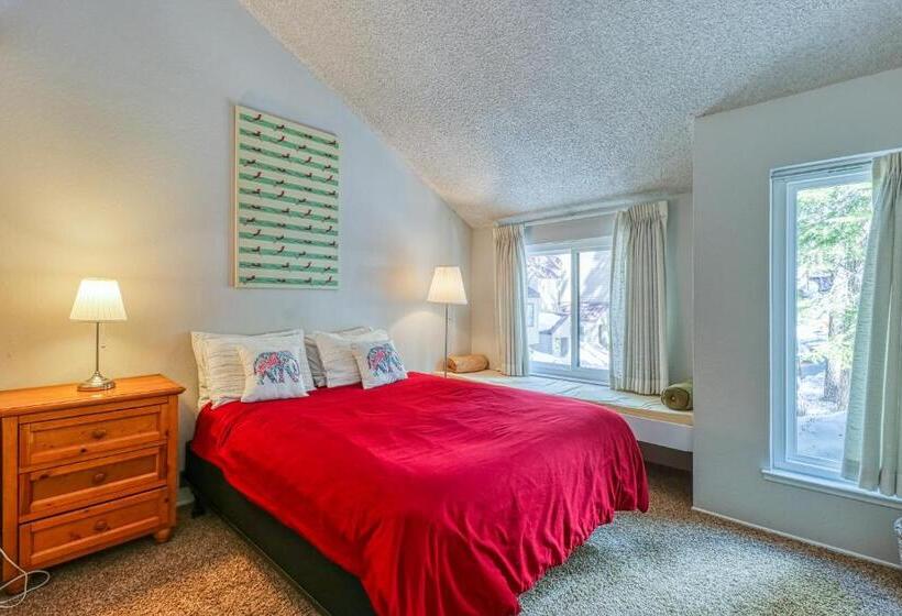 هتل 2 Bed 2 Bath Apartment In Carnelian Bay