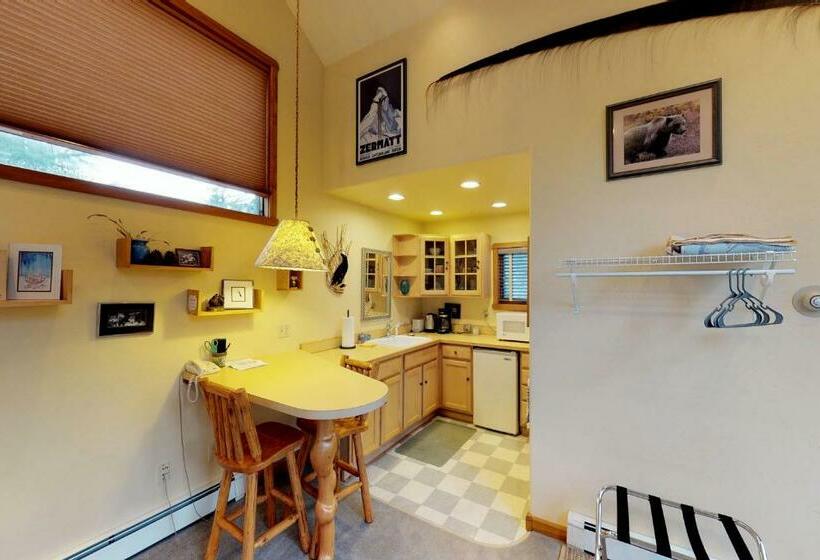 Szálloda Crow Creek