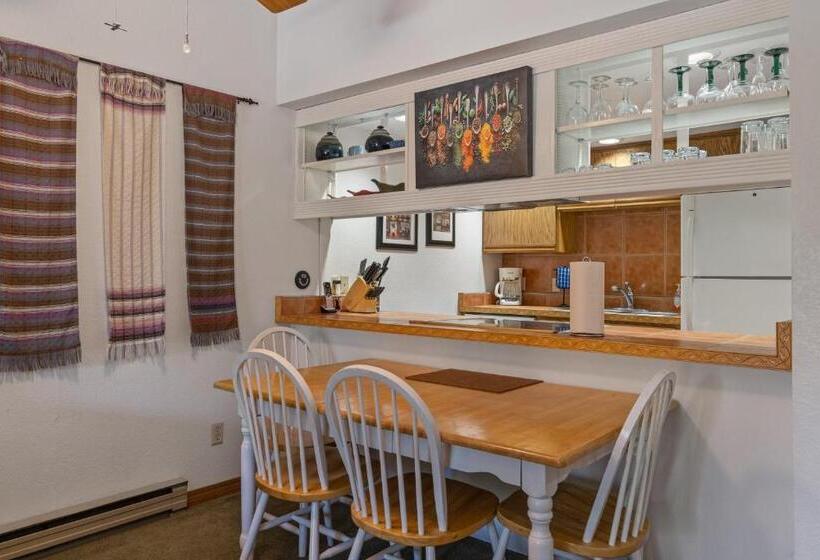 酒店 The Aspen Glow