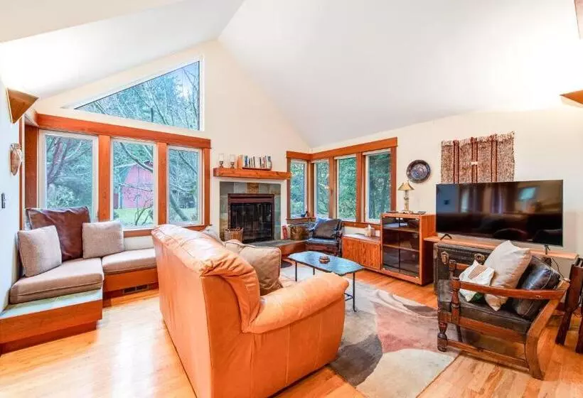 ホテル Bainbridge Island Retreat