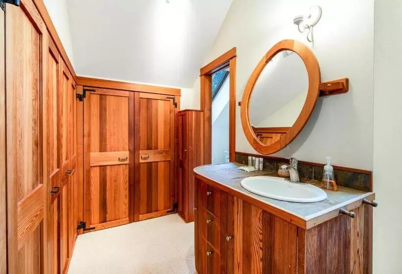 ホテル Bainbridge Island Retreat