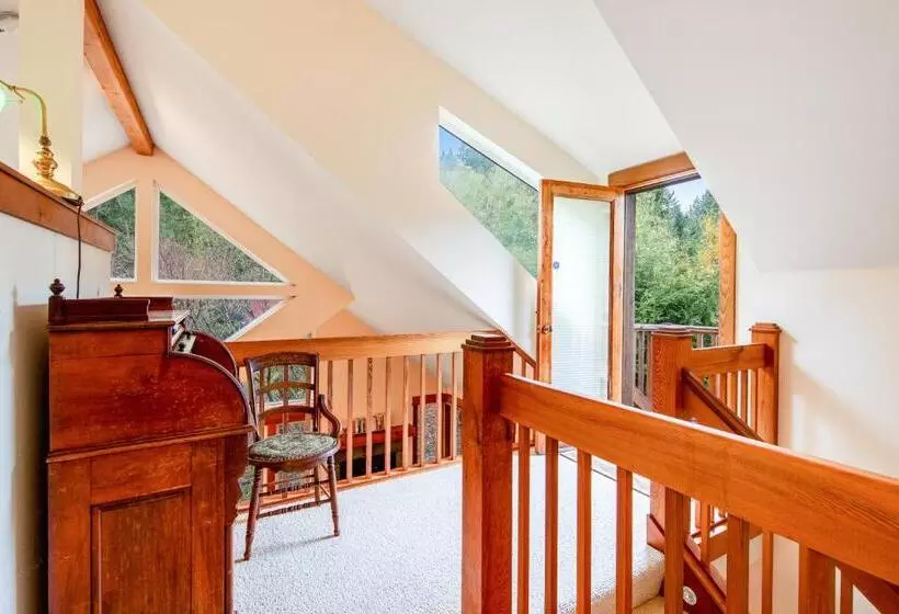 ホテル Bainbridge Island Retreat