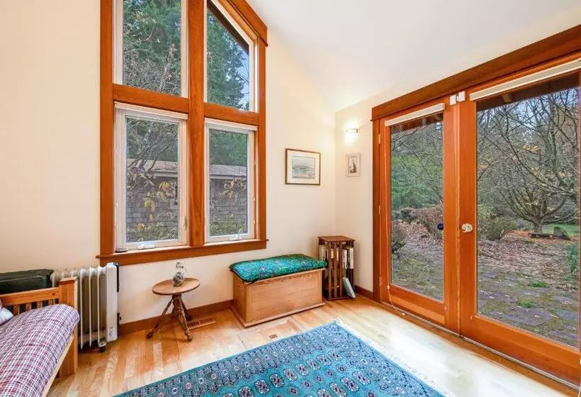 ホテル Bainbridge Island Retreat