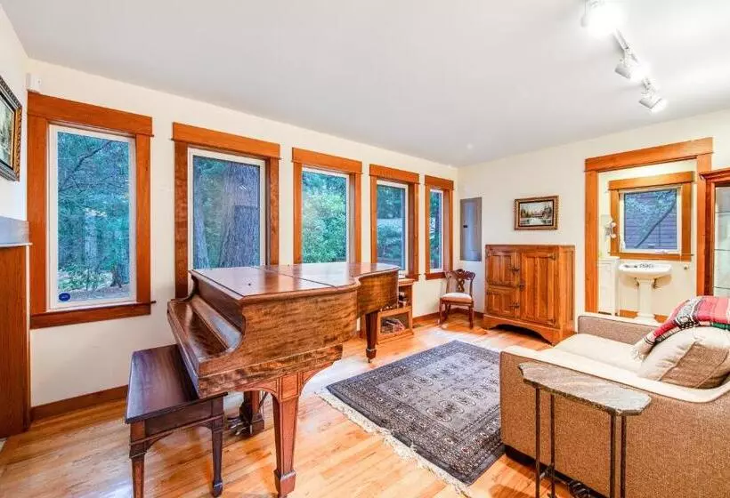 ホテル Bainbridge Island Retreat