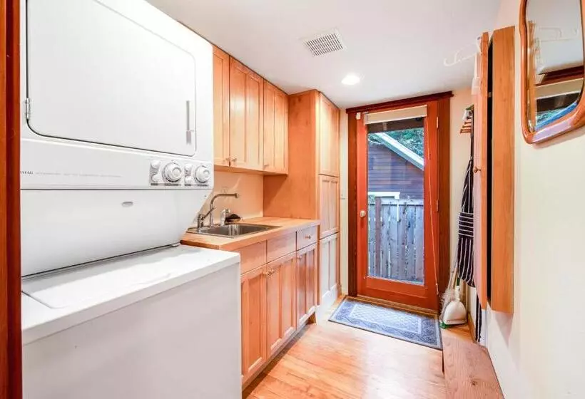 ホテル Bainbridge Island Retreat