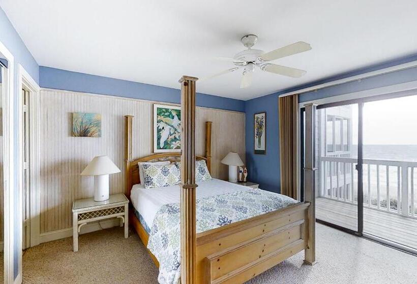 فندق Breakers C 22