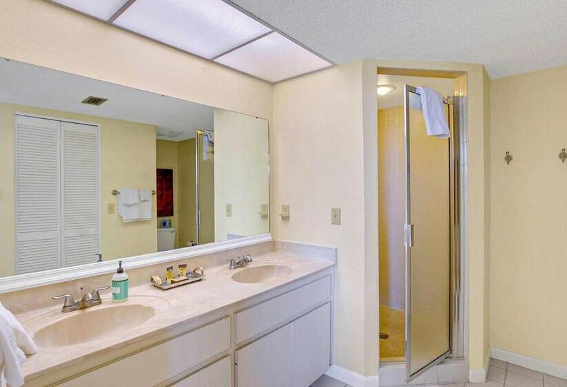 ホテル Quiet Waters 4b