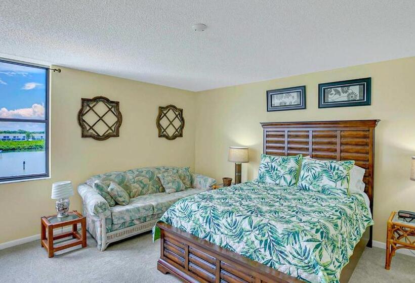 ホテル Quiet Waters 4b