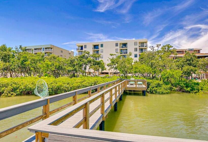 ホテル Quiet Waters 4b