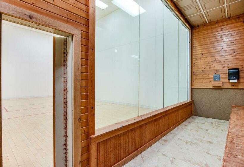 Hotelli The Evergreen