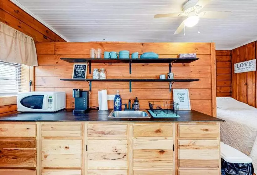 Hotelli Cozy Cabin