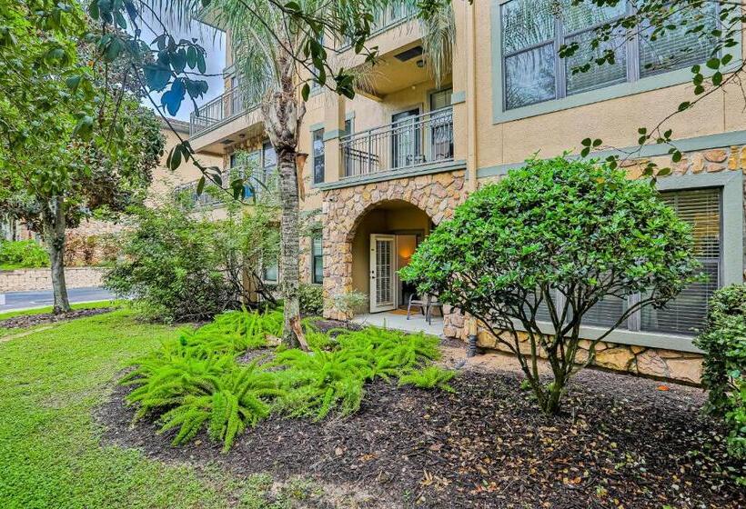 ホテル Dash Of Davenport