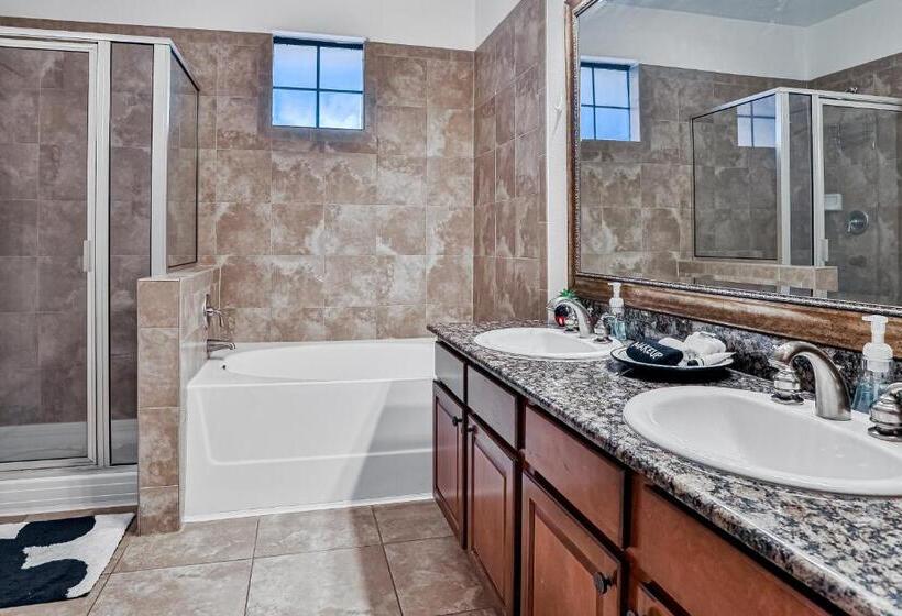 ホテル Dash Of Davenport