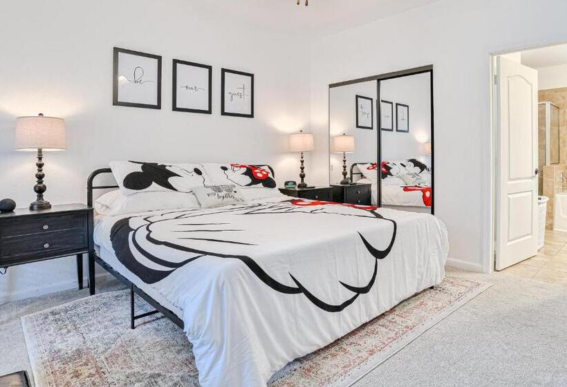 ホテル Dash Of Davenport