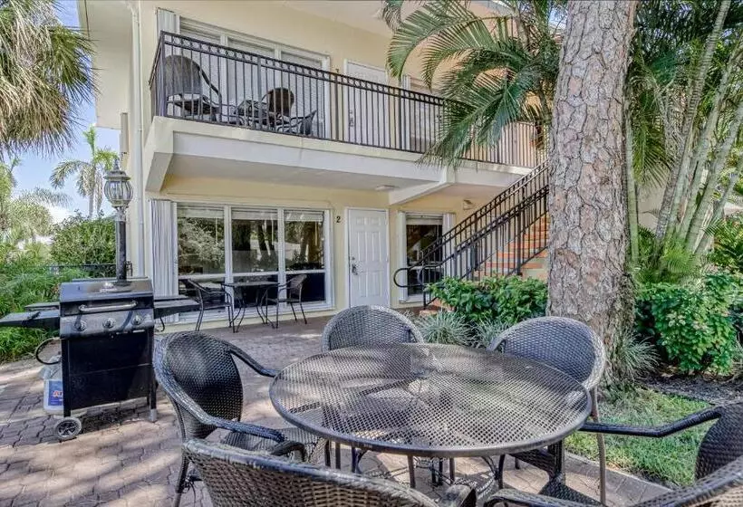 Hotelli Deerfield Delight #2