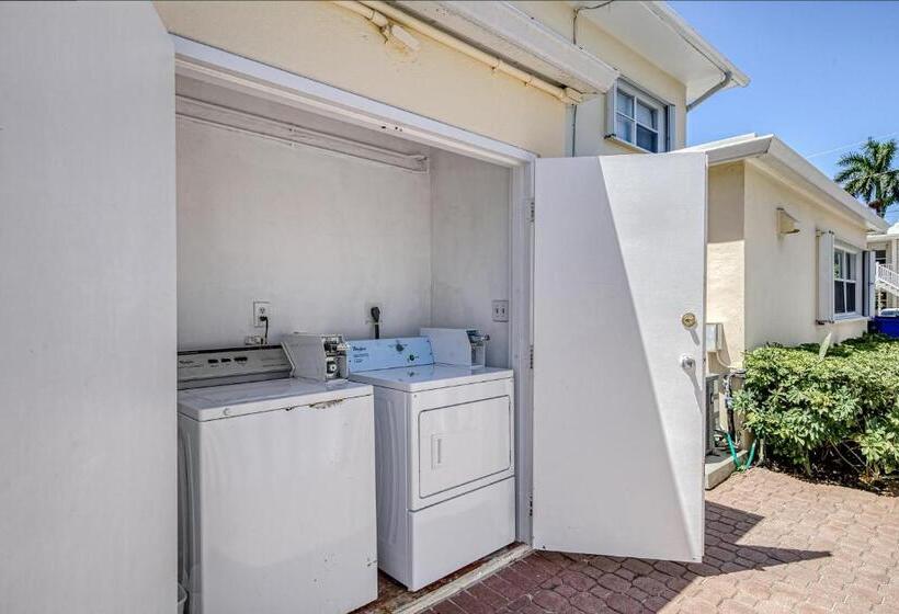 בית מלון כפרי Deerfield Delight #2