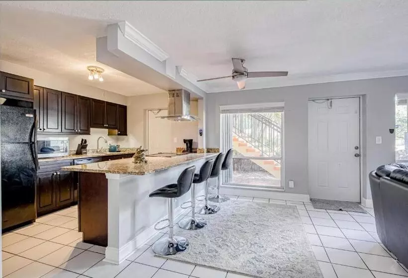 Hotelli Deerfield Delight #2