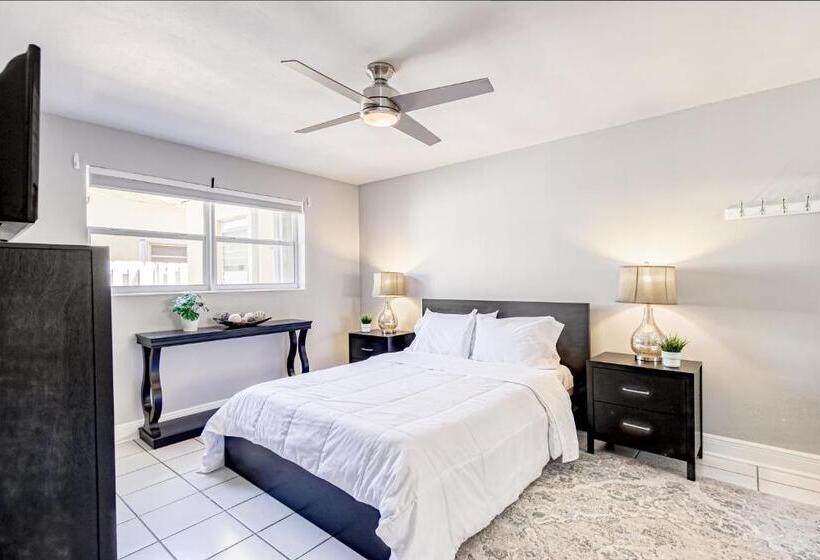 בית מלון כפרי Deerfield Delight #2