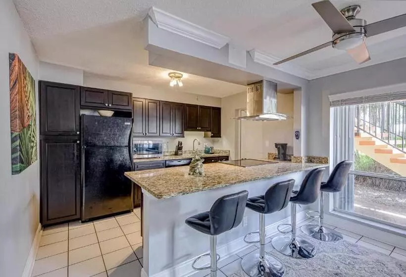 Hotelli Deerfield Delight #2